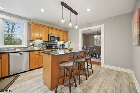 526 Highland Ave, Montclair, NJ 07043