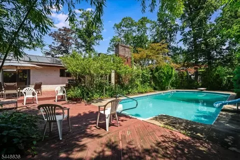 Exterior - 95 Wendt Ln, Wayne, NJ 07470 photo 1 of 4