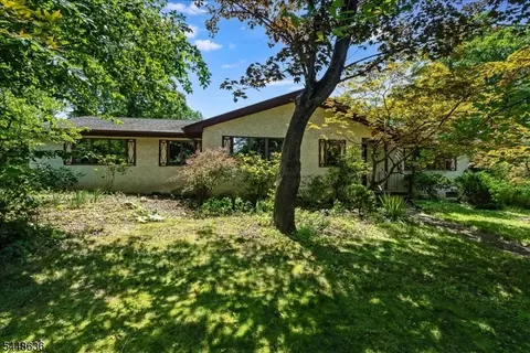 Exterior - 95 Wendt Ln, Wayne, NJ 07470 photo 4 of 4