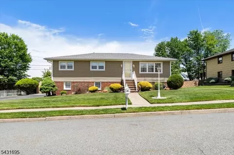 36 Bartsch Ave, Woodland Park, NJ 07424