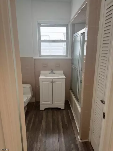 Bath - 116 Berkeley Ave, Bloomfield, NJ 07003 photo 1 of 1