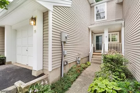 75 Woodmont Dr, Randolph, NJ 07869
