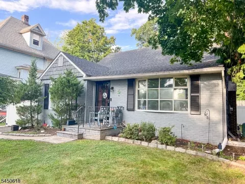 1295 Marion Ave, Plainfield, NJ 07060 photo 2