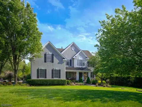 3 Williamson Ln, Lambertville, NJ 08530