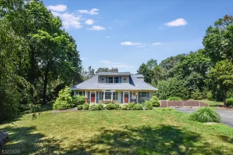 Exterior - 39 Circle Ave, Wayne, NJ 07470 photo 13 of 13