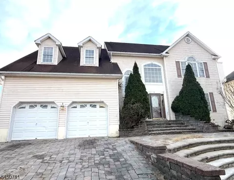 11 Decicco Dr, Raritan, NJ 08869