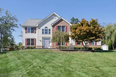 Exterior - 118 Junction Rd, Hampton, NJ 08827 photo 3 of 6