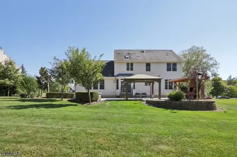 Exterior - 118 Junction Rd, Hampton, NJ 08827 photo 2 of 6