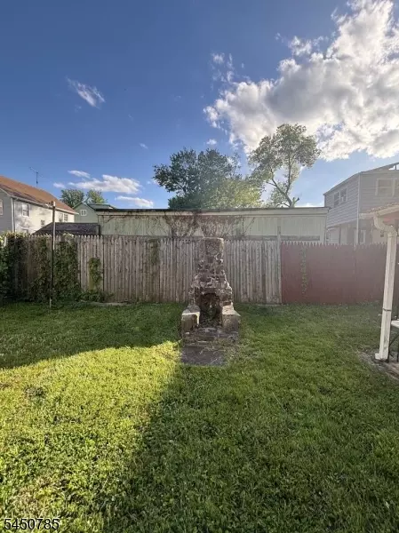 Exterior - 816 Central St, Plainfield, NJ 07062 photo 2 of 3