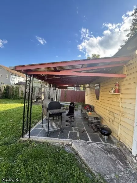 Exterior - 816 Central St, Plainfield, NJ 07062 photo 3 of 3