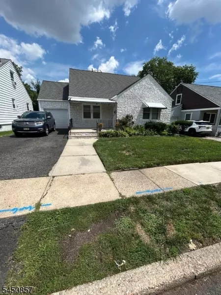 1065 Voorhees St, Hillside, NJ 07205