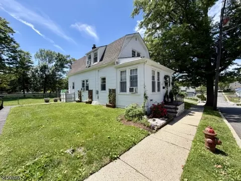 31 Hope St, Nutley Twp, NJ 07110