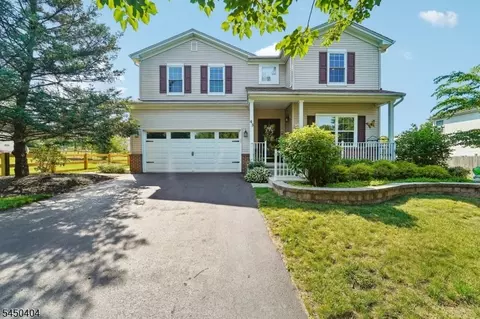 43 Alvin Sloan Ave, Washington, NJ 07882