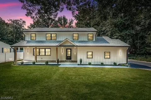 300 E Chestnut Ave, Metuchen, NJ 08840