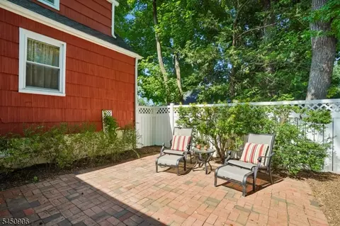 Exterior - 4 Kensington Rd, Madison, NJ 07940 photo 5 of 12