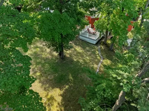 Exterior - 4 Kensington Rd, Madison, NJ 07940 photo 10 of 12