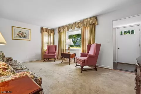 Living - 4 Kensington Rd, Madison, NJ 07940 photo 1 of 2