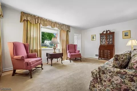 Living - 4 Kensington Rd, Madison, NJ 07940 photo 2 of 2