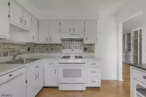 Kitchen - 38 Foxhall # B, Middlesex, NJ 08846 photo 3 of 3