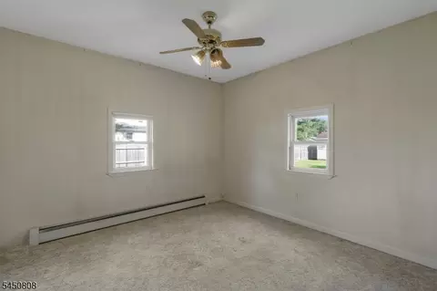96 Conover Pl, Middlesex, NJ 08846 photo 14