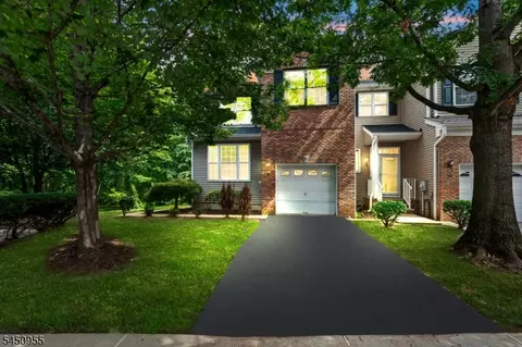 110 Jackson Ave, Princeton, NJ 08540