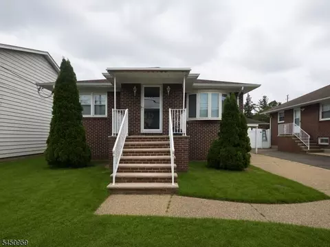 16 Jackson Ave, Hackensack City, NJ 07606