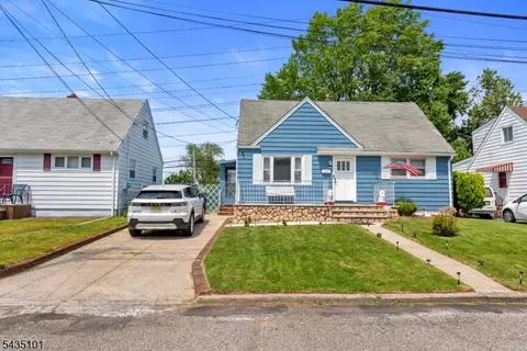 54 Sycamore Dr, Belleville, NJ 07109