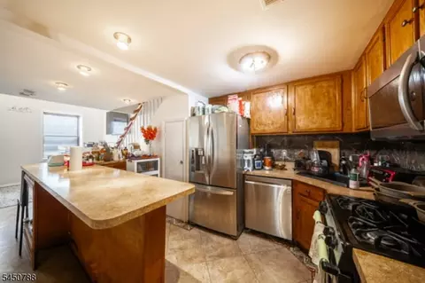 16 Jacques St #21, Elizabeth, NJ 07201