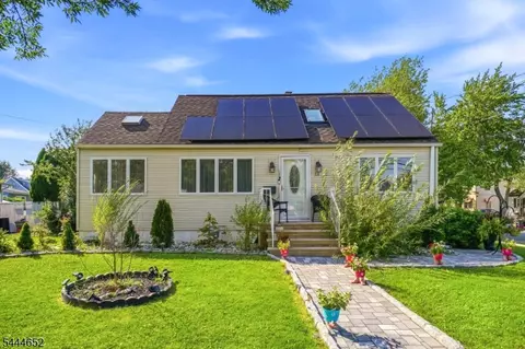 28 Brookhill Ter, Clifton, NJ 07013