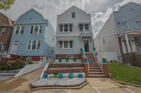 266 Columbia Ave, Jersey City, NJ 07307