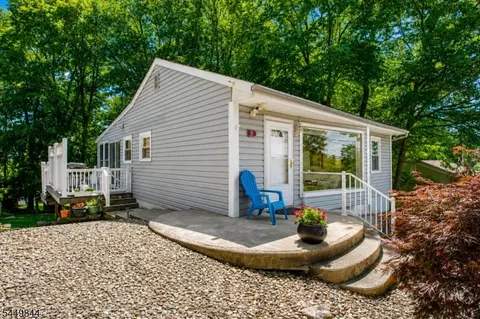 23 Algonquin Ave, Rockaway, NJ 07866