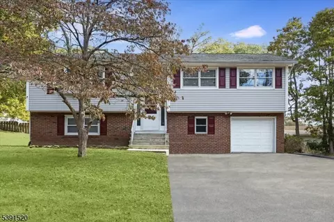145 Schwarz Blvd, Lake Hopatcong, NJ 07849