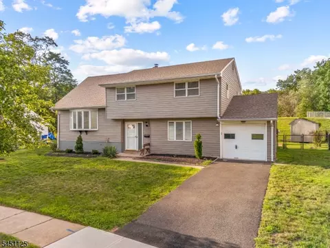 Exterior - 21 Starlit Dr, Middlesex, NJ 08846 photo 2 of 5