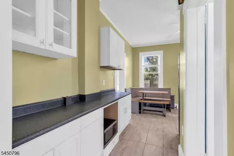 Entry Way - 55 Maple Ave, Wallington, NJ 07057 photo 1 of 7