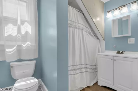 Bath - 55 Maple Ave, Wallington, NJ 07057 photo 1 of 2