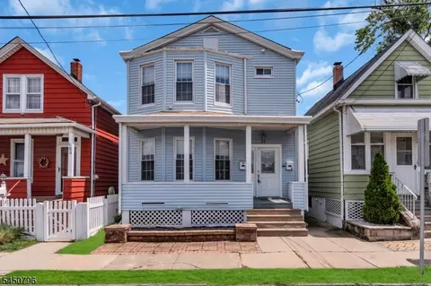 55 Maple Ave, Wallington, NJ 07057
