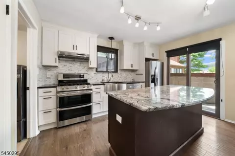 59 Taurus Dr #4D, Hillsborough, NJ 08844