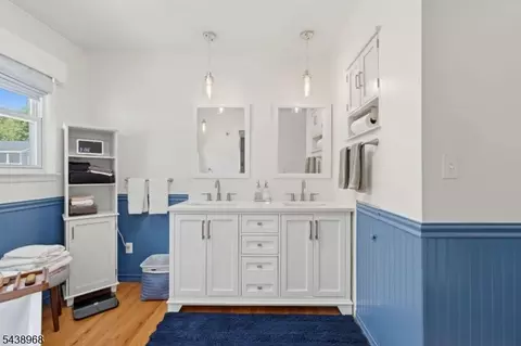 Bath - 1265 North Ave, Plainfield, NJ 07062 photo 3 of 3
