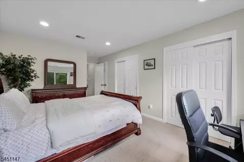 Bedroom - 1706 Park Pl, Springfield, NJ 07081 photo 8 of 9