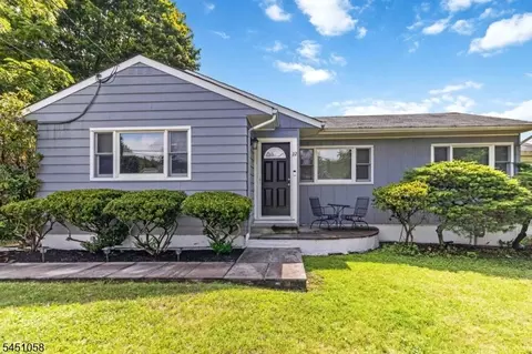 22 Highland Ave, Dover, NJ 07801