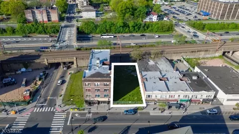 395-99 Dr Mlk Jr Blvd, East Orange City, NJ 07018