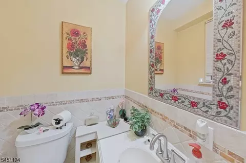 402 Davis Ave, Harrison, NJ 07029 photo 31