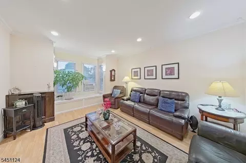 402 Davis Ave, Harrison, NJ 07029 photo 15