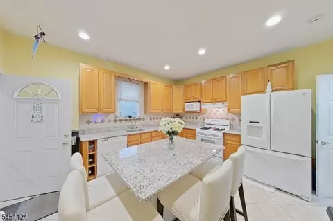 402 Davis Ave, Harrison, NJ 07029 photo 21