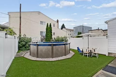 402 Davis Ave, Harrison, NJ 07029 photo 9