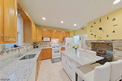 402 Davis Ave, Harrison, NJ 07029 photo 20