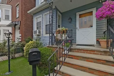 402 Davis Ave, Harrison, NJ 07029 photo 8