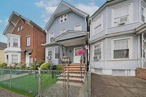 402 Davis Ave, Harrison, NJ 07029 photo 2