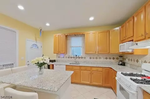 402 Davis Ave, Harrison, NJ 07029 photo 22