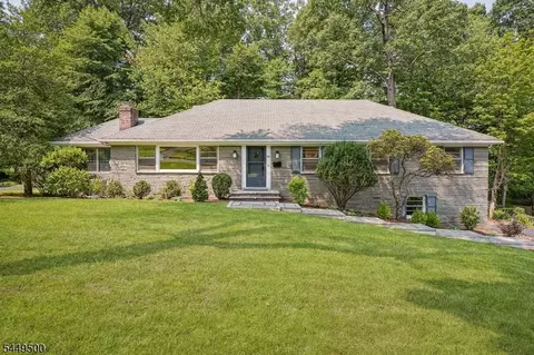 50 Stoneridge Rd, Summit, NJ 07901